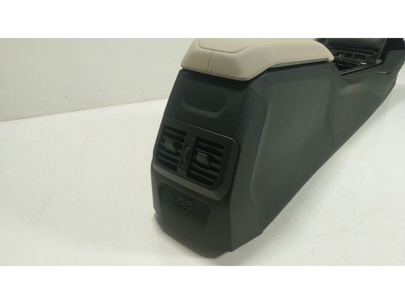 Recambio de apoyabrazos central para bmw 2 gran coupe (f44) 218 i referencia OEM IAM  5A369D303 