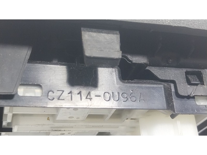 Recambio de mando elevalunas delantero izquierdo para peugeot 108 1.2 referencia OEM IAM  CZ1140U96A 