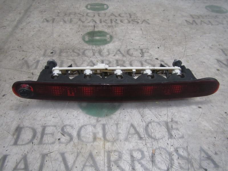 Recambio de piloto trasero central para suzuki swift berlina (mz) gl (5-ptas.) referencia OEM IAM 3582063J00  