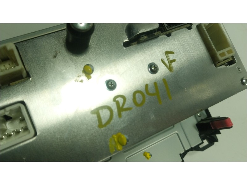 Recambio de sistema audio / radio cd para peugeot 108 1.2 referencia OEM IAM  861400H010 