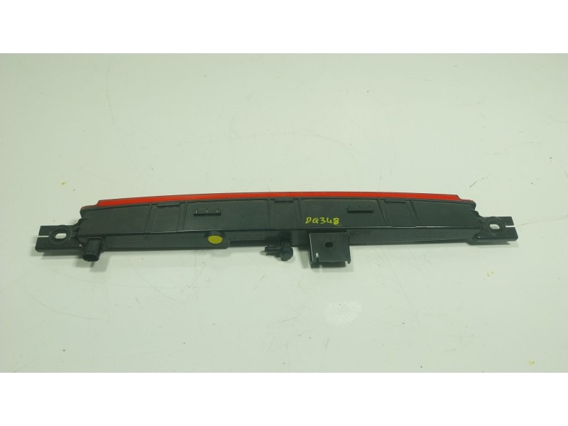 Recambio de piloto trasero central para bmw x1 (f48) xdrive 18 d referencia OEM IAM  6325729744611 