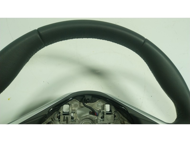 Recambio de volante para bmw x1 (f48) xdrive 18 d referencia OEM IAM  686028202 