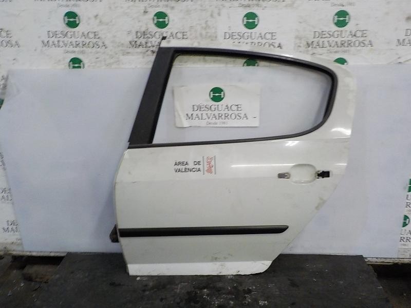 Recambio de puerta trasera izquierda para peugeot 407 confort referencia OEM IAM 9006H5  