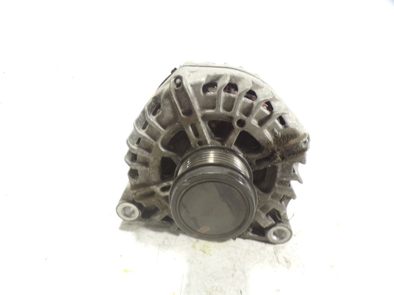 Recambio de alternador para peugeot 208 1.6 blue-hdi fap referencia OEM IAM 9810525380 9810525380 