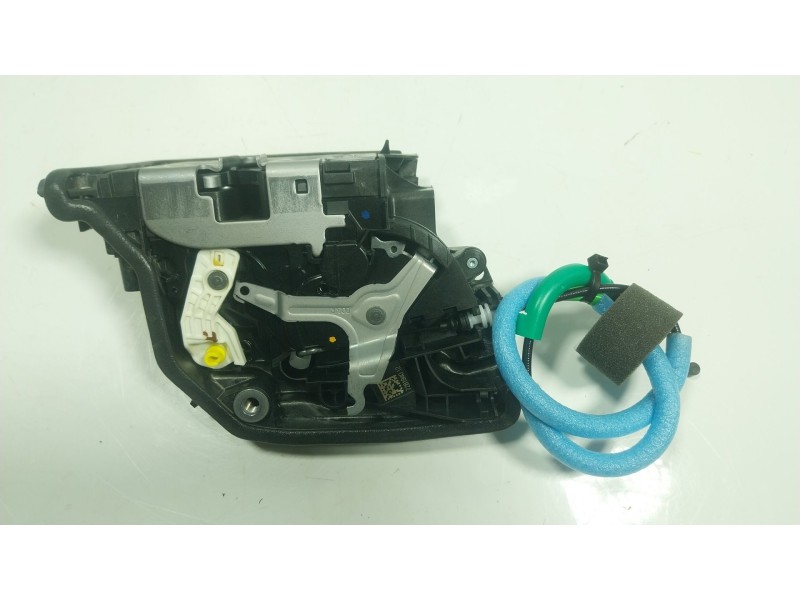 Recambio de cerradura puerta trasera derecha para bmw x1 (f48) xdrive 20 d referencia OEM IAM  5122728194012 