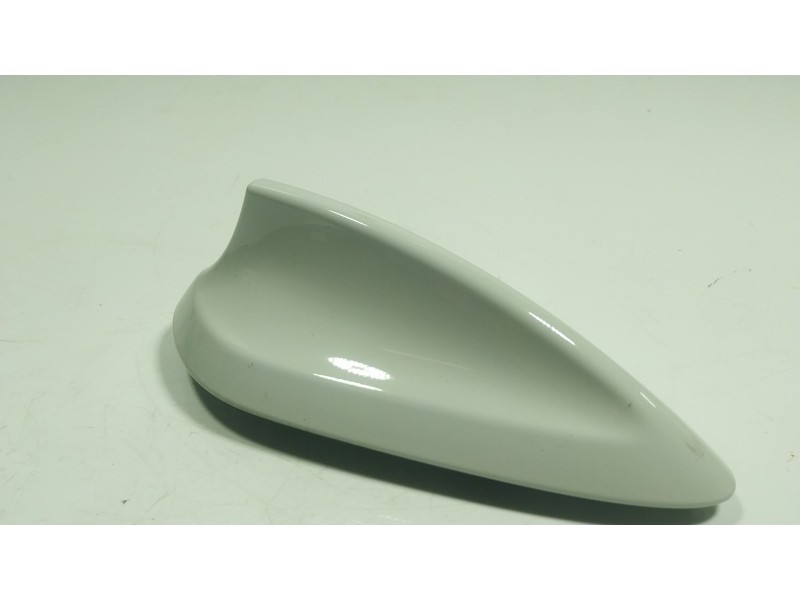 Recambio de antena para bmw x1 (f48) xdrive 20 d referencia OEM IAM  92870811 