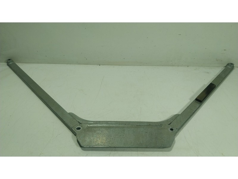 Recambio de travesaño inferior para bmw 2 gran coupe (f44) 218 i referencia OEM IAM  689508904 