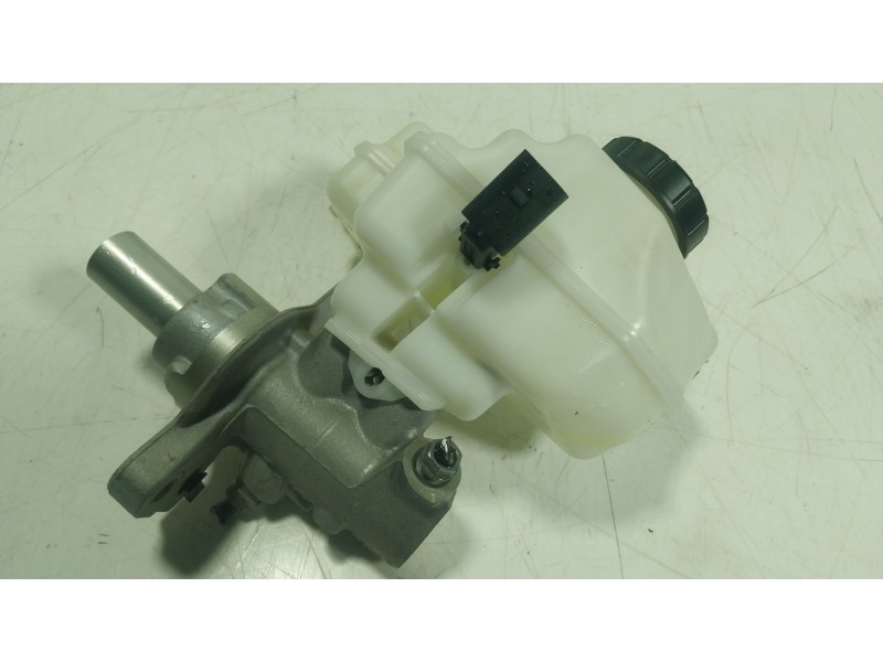 Recambio de bomba freno para seat leon sportstourer (kl8) xcellence referencia OEM IAM  02048644P7 