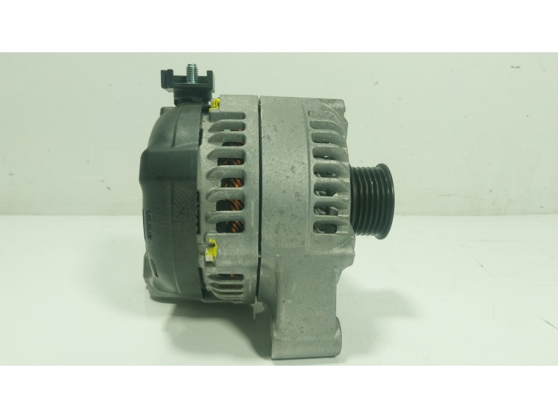 Recambio de alternador para bmw x1 (f48) xdrive 18 d referencia OEM IAM  764013104 