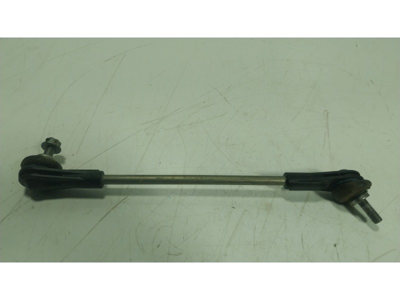 Recambio de tirante delantero izquierdo para bmw x1 (f48) xdrive 20 d referencia OEM IAM   