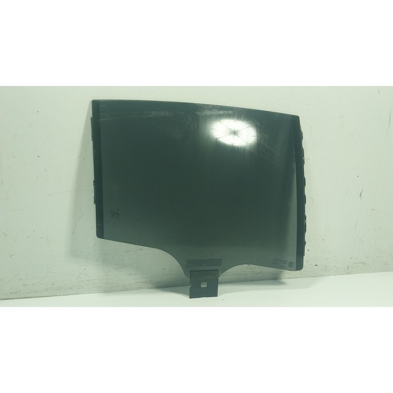 Recambio de cristal puerta trasero derecho para porsche panamera (971) 4.0 turbo s (97bfr1) referencia OEM IAM   