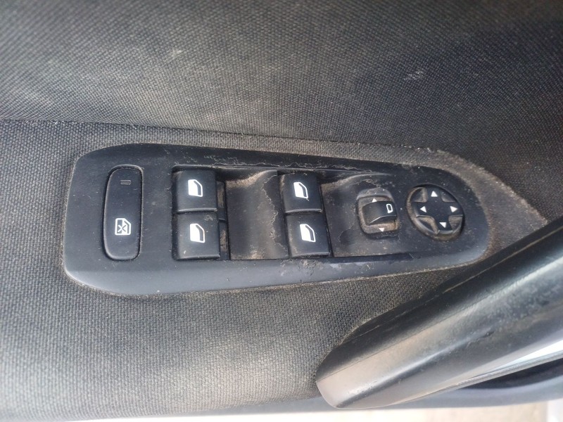 peugeot 308 ii (lb_, lp_, lw_, lh_, l3_) del año 2015