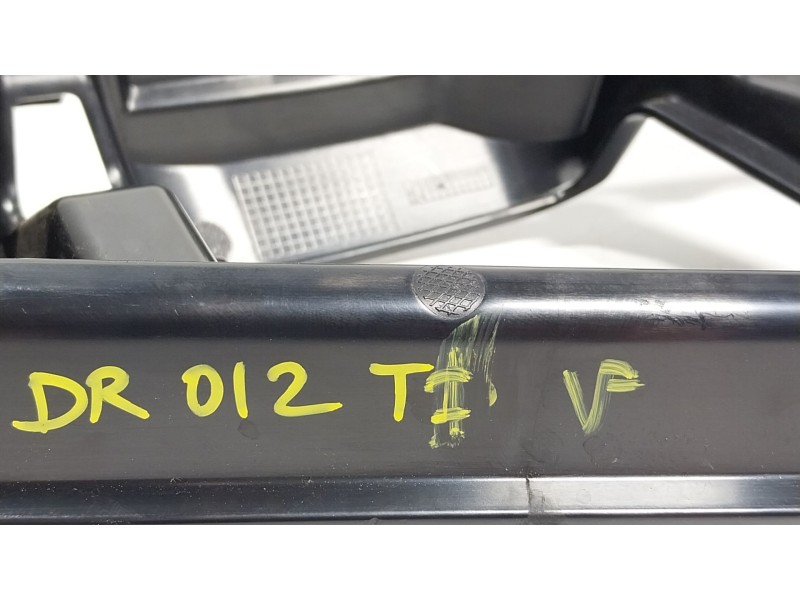 Recambio de moldura para mercedes-benz sl (r232) 55 amg 4-matic+ (232.480) referencia OEM IAM  A2328857701 