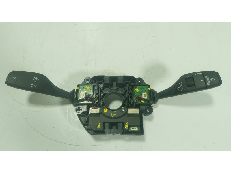 Recambio de mando intermitentes para bmw x1 (f48) xdrive 20 d referencia OEM IAM   