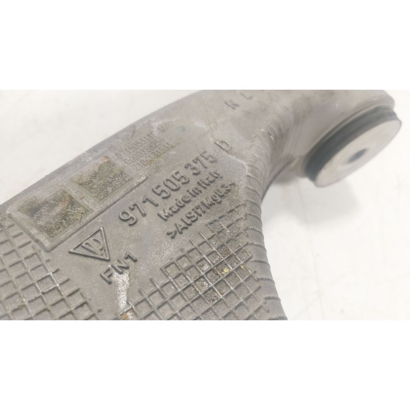 Recambio de brazo suspension inferior trasero izquierdo para porsche panamera (971) 4.0 turbo s (97bfr1) referencia OEM IAM 9715