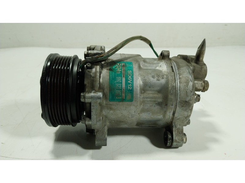 Recambio de compresor aire acondicionado para volkswagen polo (6n2) 1.0 referencia OEM IAM  6N0820803B 