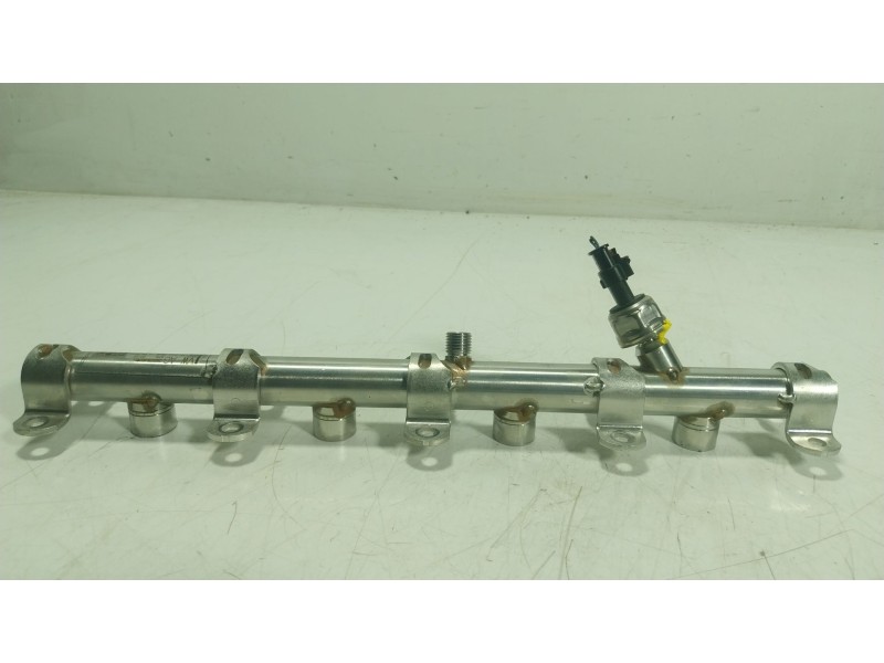 Recambio de rampa inyectora para porsche panamera (971) 4.0 turbo s (97bfr1) referencia OEM IAM 9A713331610 0P2133316A 