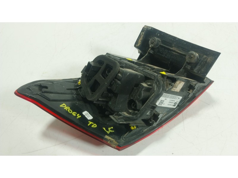 Recambio de piloto trasero derecho para seat arona (kj7, kjp) 1.0 tsi referencia OEM IAM  6F9945096B 