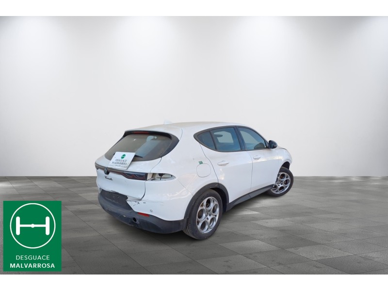 alfa romeo tonale (965_) del año 2022