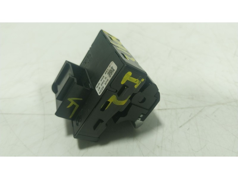 Recambio de mando elevalunas delantero izquierdo para audi a5 (f53, f5p) 2.0 tdi referencia OEM IAM  8W0959851F 