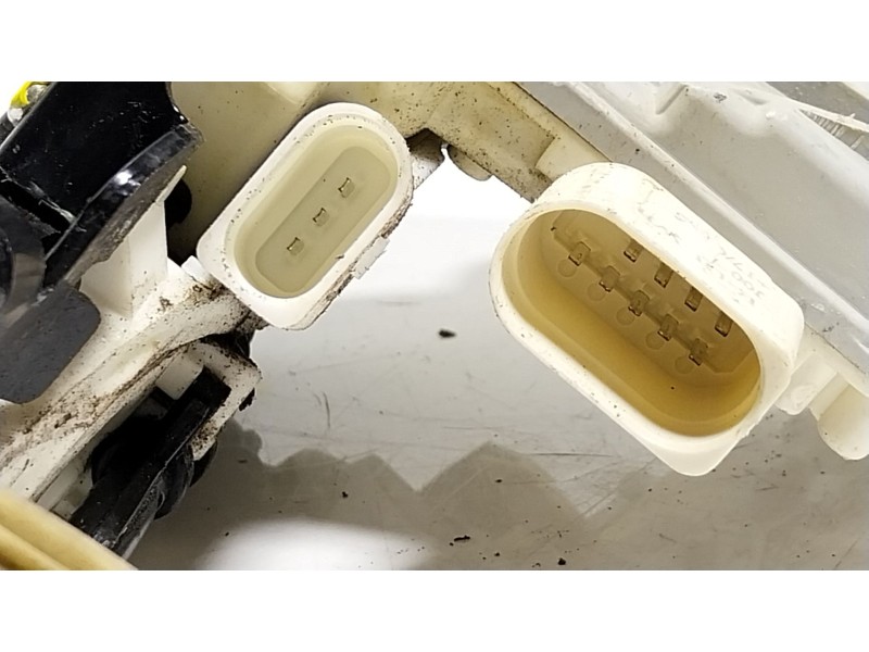 Recambio de cerradura puerta delantera izquierda para porsche cayenne (92a) 3.6 gts referencia OEM IAM  7P6837016 