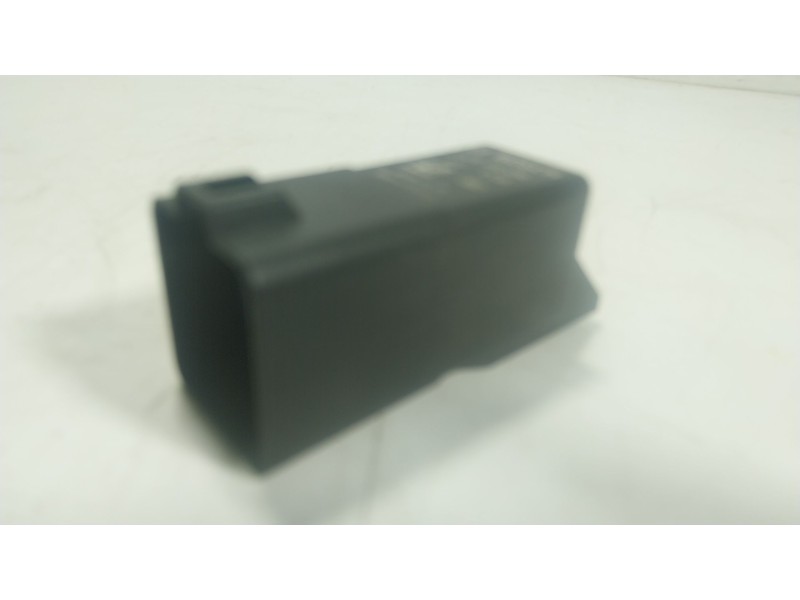 Recambio de caja precalentamiento para audi a5 (f53, f5p) 2.0 tdi referencia OEM IAM  038907281D 