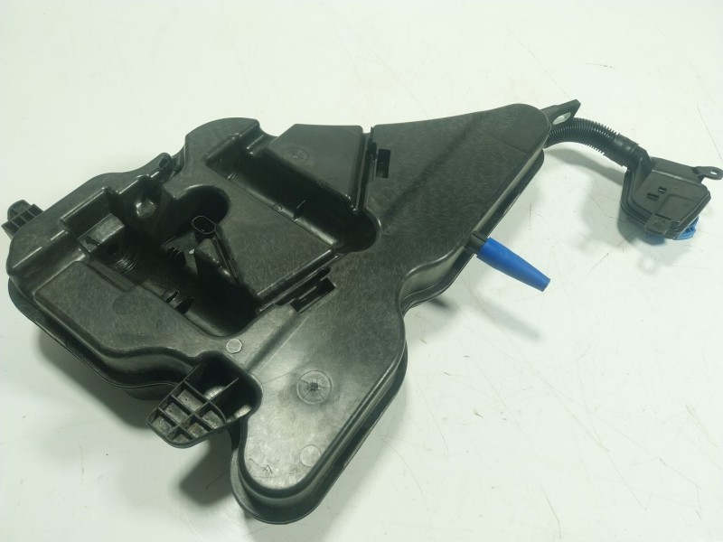 Recambio de deposito limpia para bmw 4 descapotable (g23, g83) 430 i xdrive referencia OEM IAM 61669478352 61667427885 