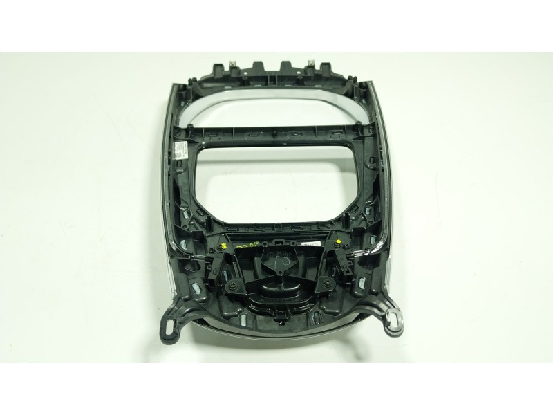 Recambio de moldura para mercedes-benz sl (r232) 55 amg 4-matic+ (232.480) referencia OEM IAM  A2326604703 