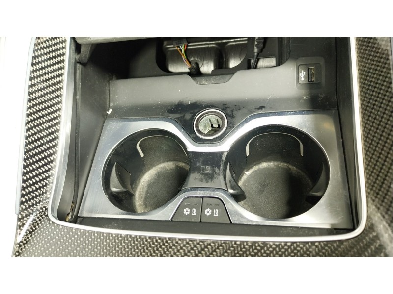 Recambio de apoyabrazos central para bmw x6 (g06, f96) m referencia OEM IAM  681050116 