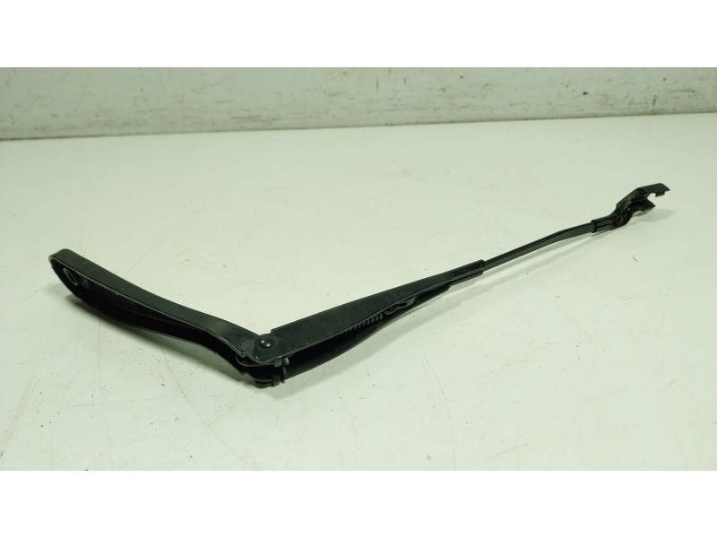 Recambio de brazo limpia delantero izquierdo para bmw x6 (g06, f96) m referencia OEM IAM  743484609 