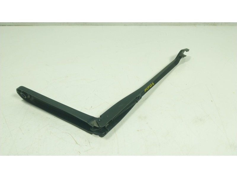 Recambio de brazo limpia delantero izquierdo para bmw 5 (g30, f90) 530 i xdrive referencia OEM IAM 61619463860  