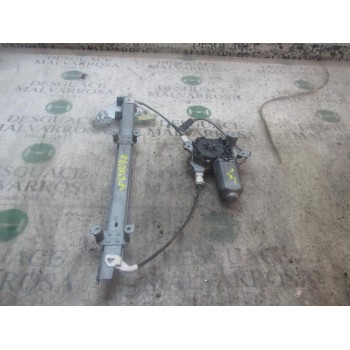 ELEVALUNAS DELANTERO DERECHO 