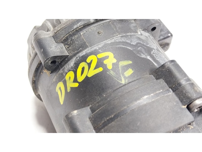 Recambio de bomba agua para bmw x6 (g06, f96) m referencia OEM IAM  863823703 