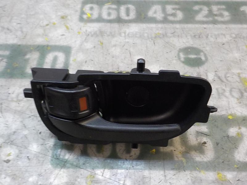 Recambio de maneta interior delantera izquierda para toyota yaris 1.0 cat referencia OEM IAM 692060D270C0  