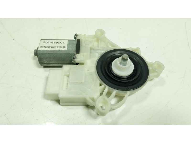 Recambio de motor elevalunas trasero derecho para bmw x6 (g06, f96) m referencia OEM IAM  945071 