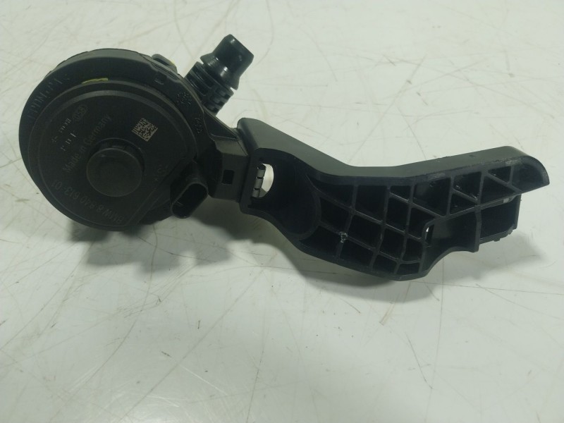 Recambio de bomba agua para bmw 8 coupé (g15, f92) 840 d xdrive referencia OEM IAM 64218840613 884061301 