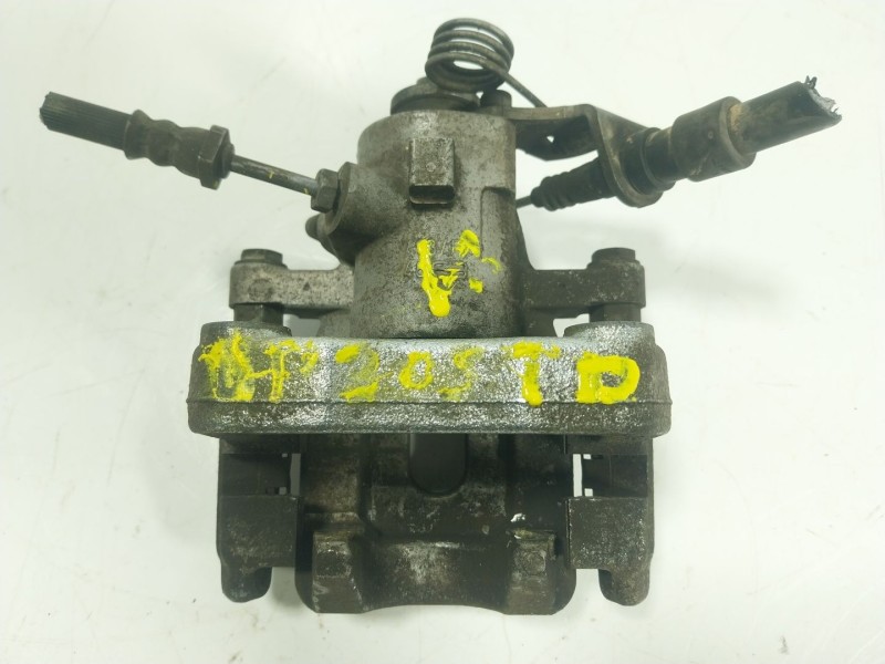 Recambio de pinza freno trasera derecha para opel crossland x / crossland (p17, p2qo) 1.2 (75) referencia OEM IAM 3645001 320554