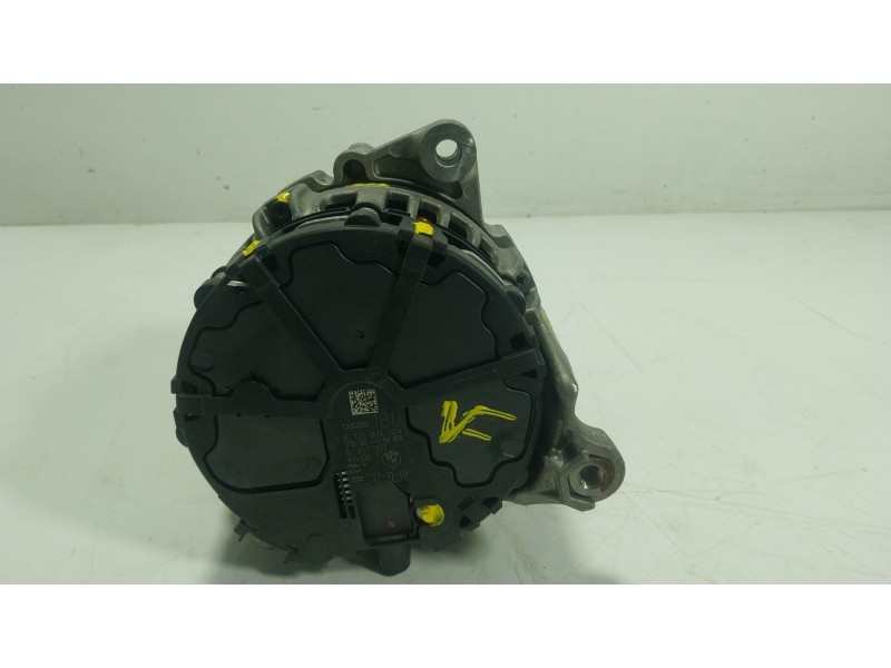 Recambio de alternador para bmw 5 (g30, f90) 530 d xdrive referencia OEM IAM 12318571357 0125814004 