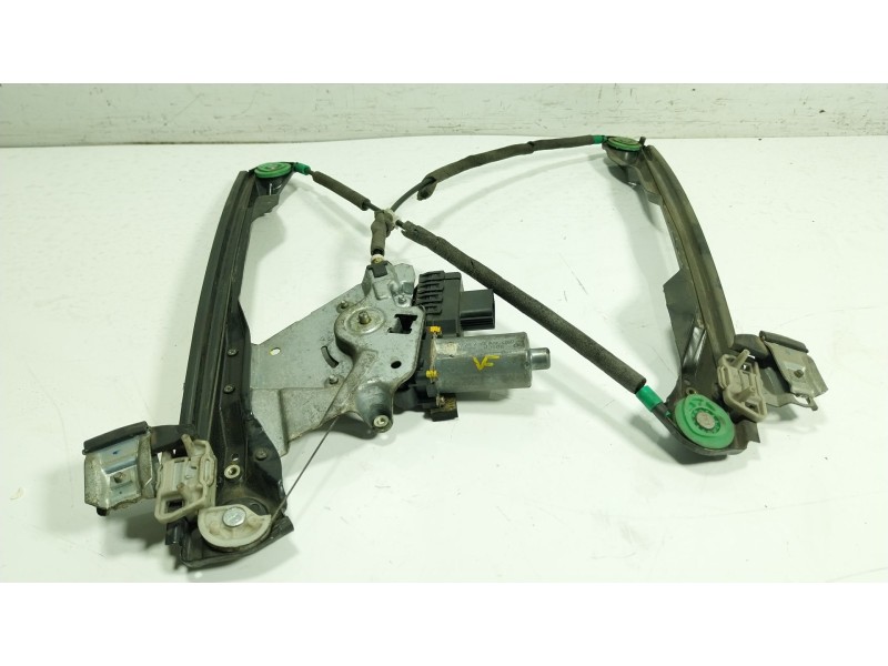 Recambio de elevalunas delantero izquierdo para ford focus berlina (cak) ghia referencia OEM IAM  XS4123201 