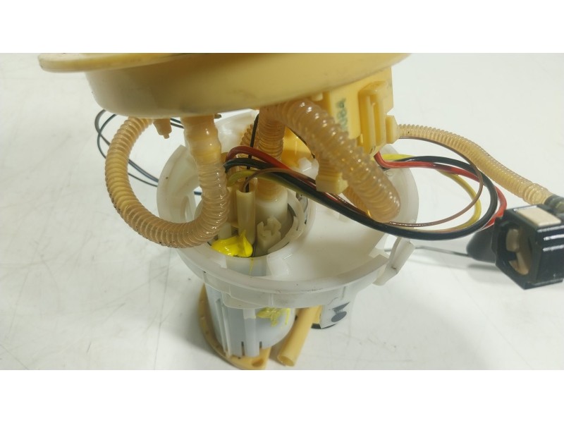 Recambio de aforador para audi a5 (f53, f5p) 2.0 tdi referencia OEM IAM  8W0919088K 