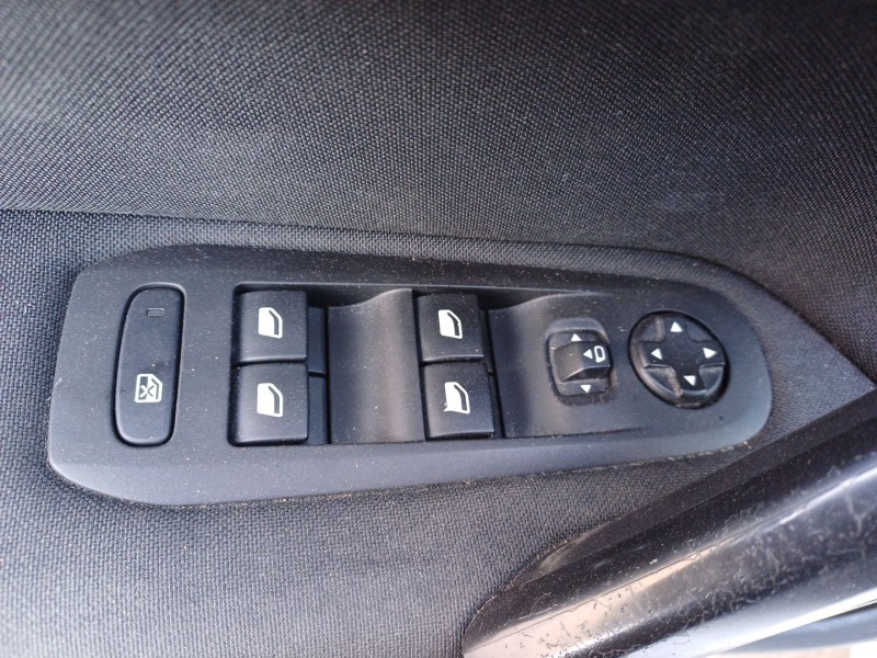 peugeot 308 ii (lb_, lp_, lw_, lh_, l3_) del año 2017