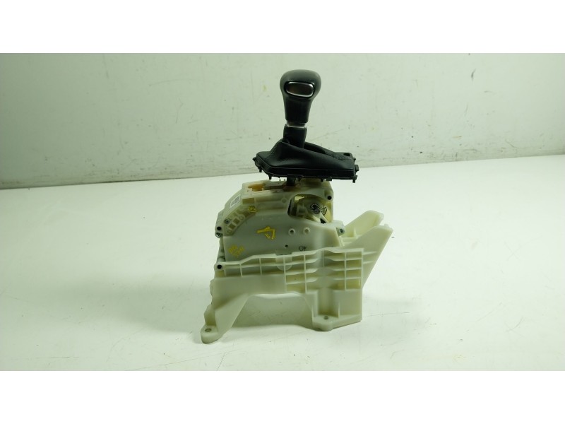 Recambio de palanca cambio para kia niro i (de) 1.6 gdi hybrid referencia OEM IAM  46701D4430 