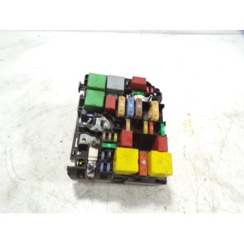 CAJA RELES / FUSIBLES 1611427780 9804846880 