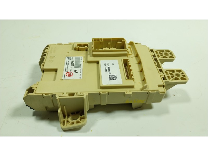 Recambio de caja reles / fusibles para kia niro i (de) 1.6 gdi hybrid referencia OEM IAM  91950G5211 