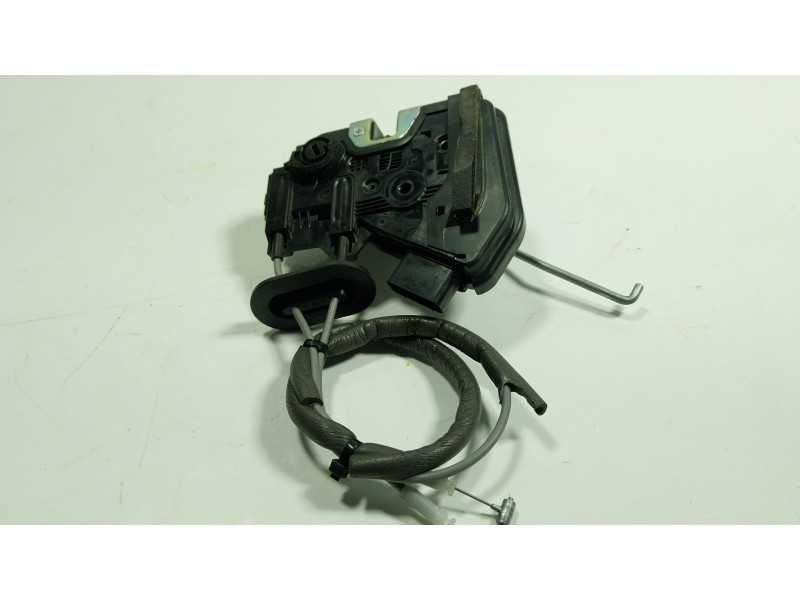 Recambio de cerradura puerta trasera izquierda para kia niro i (de) 1.6 gdi hybrid referencia OEM IAM  81410G5000 