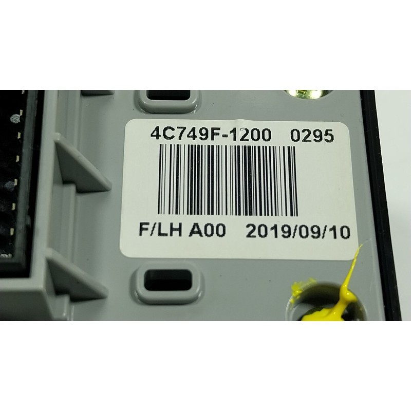 Recambio de mando elevalunas delantero izquierdo para kia niro i (de) 1.6 gdi hybrid referencia OEM IAM  93570G5240 