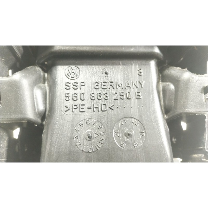 Recambio de apoyabrazos central para volkswagen golf vii (5g1, bq1, be1, be2) 1.5 tsi referencia OEM IAM  5G0863250B 