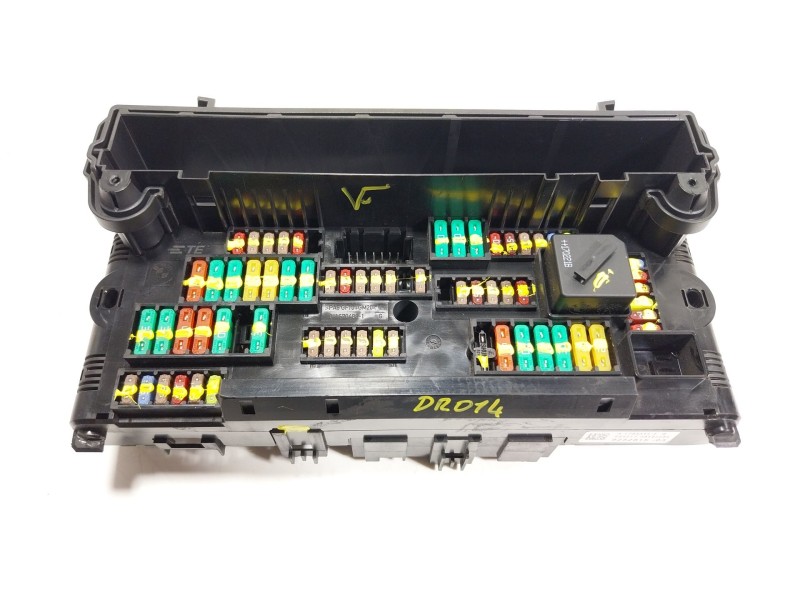 Recambio de caja reles / fusibles para bmw 6 gran coupe (f06) 640 i referencia OEM IAM  925281503 