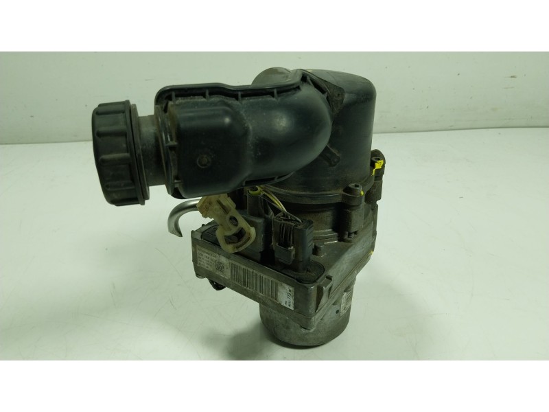 Recambio de bomba direccion para peugeot 508 i (8d_) 2.0 hdi referencia OEM IAM  9675277380 