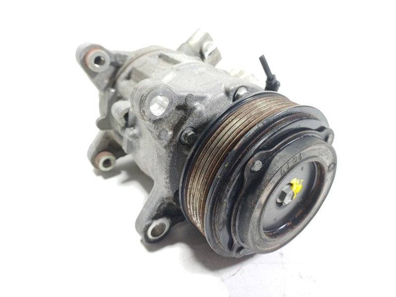 Recambio de compresor aire acondicionado para bmw 1 (f20) 116 d referencia OEM IAM  64529330829 